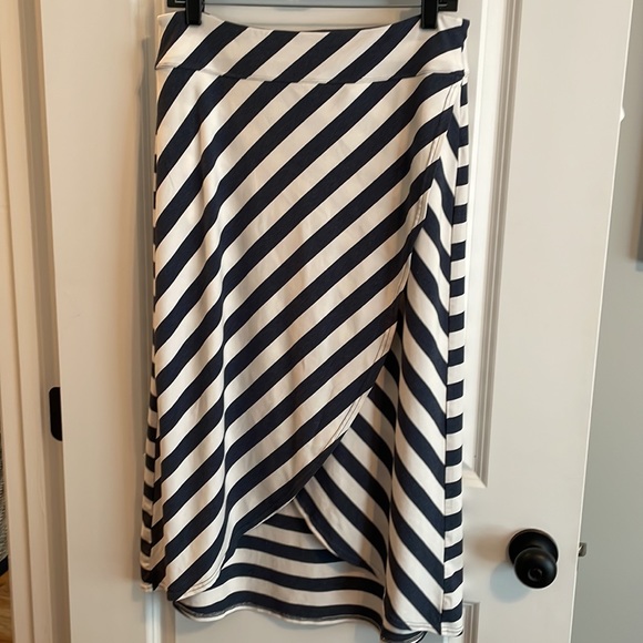 Athleta Like New Seeing Stripes Midi Skirt - Picture 3 of 9